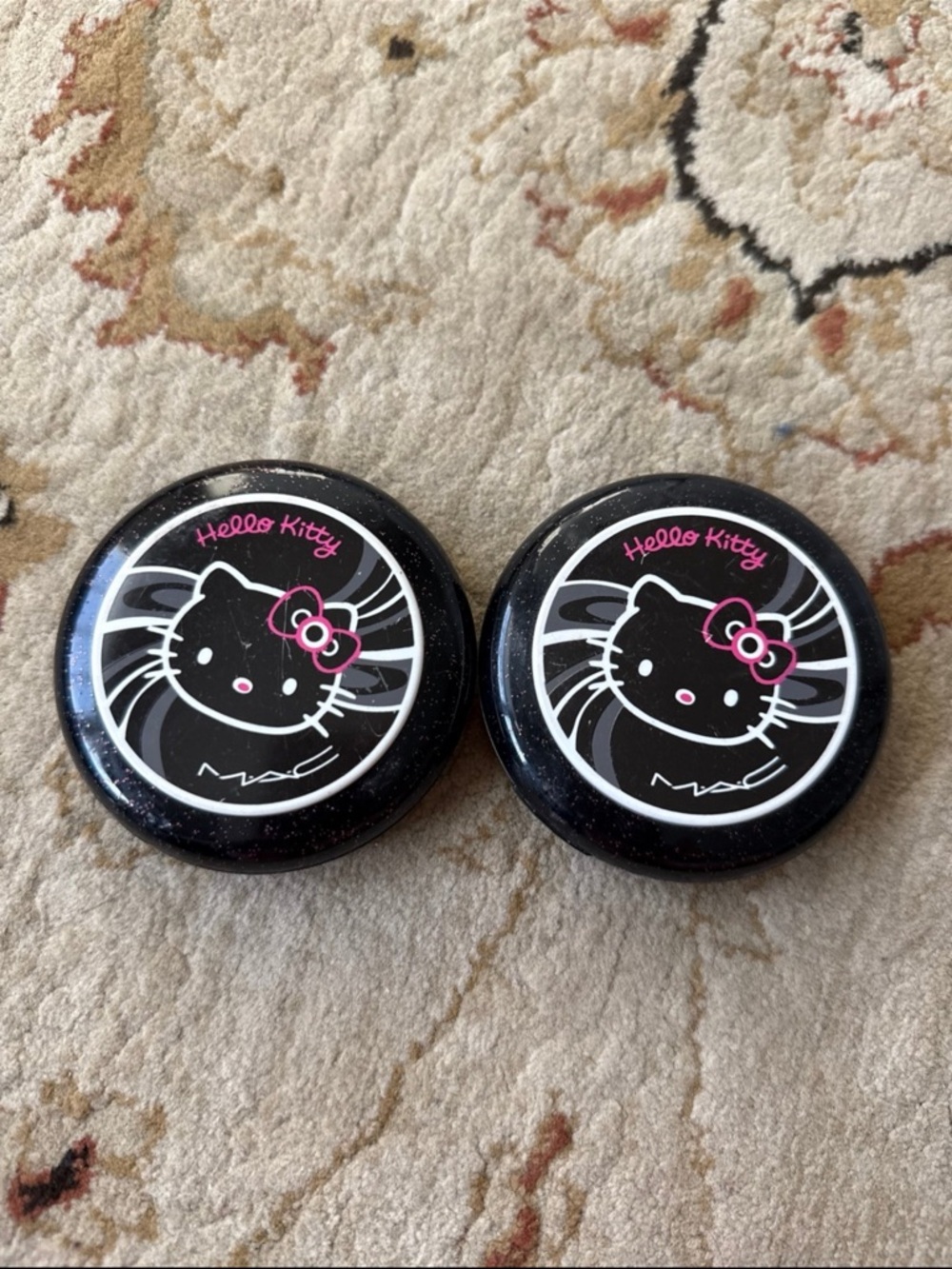 MAC Cosmetics Hello Kitty Compact Duo Powder